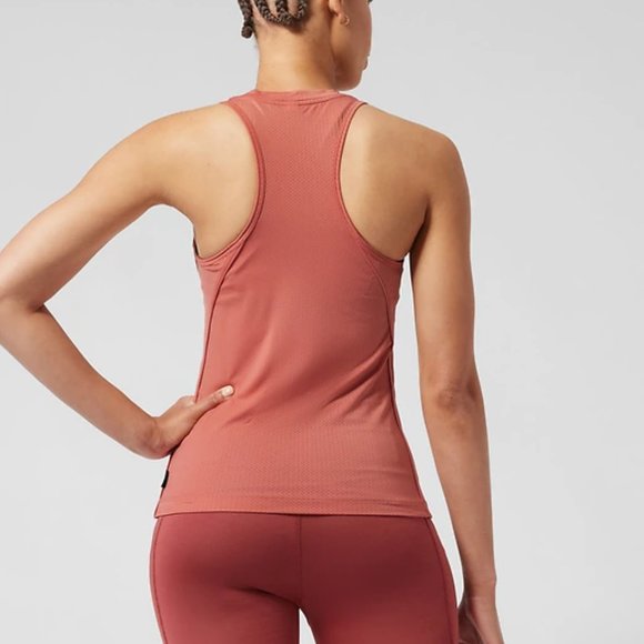 Athleta Legend Fitted Tank Muted Red size Medium NWT - Picture 2 of 7